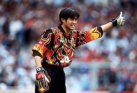  恩波利门将神勇扑救十次，仍难阻亚特兰大狂轰滥炸